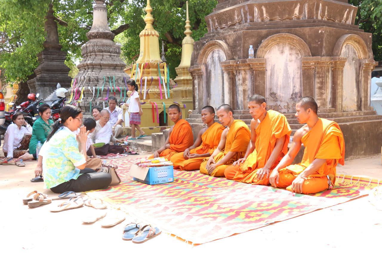 Готель Vilada Angkor Boutique Сіємреап Екстер'єр фото